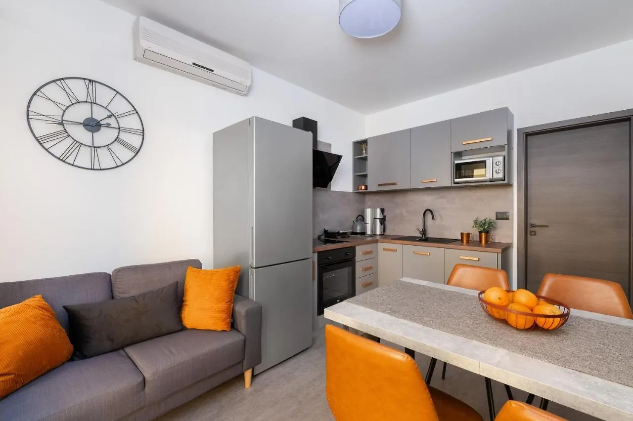 Apartments Valentino Rabac